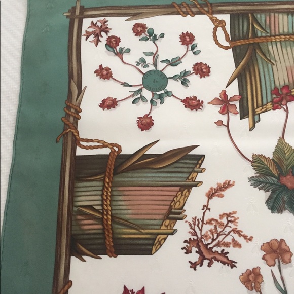 Hermes Herbier de Garvarnie Scarf - Picture 13 of 15